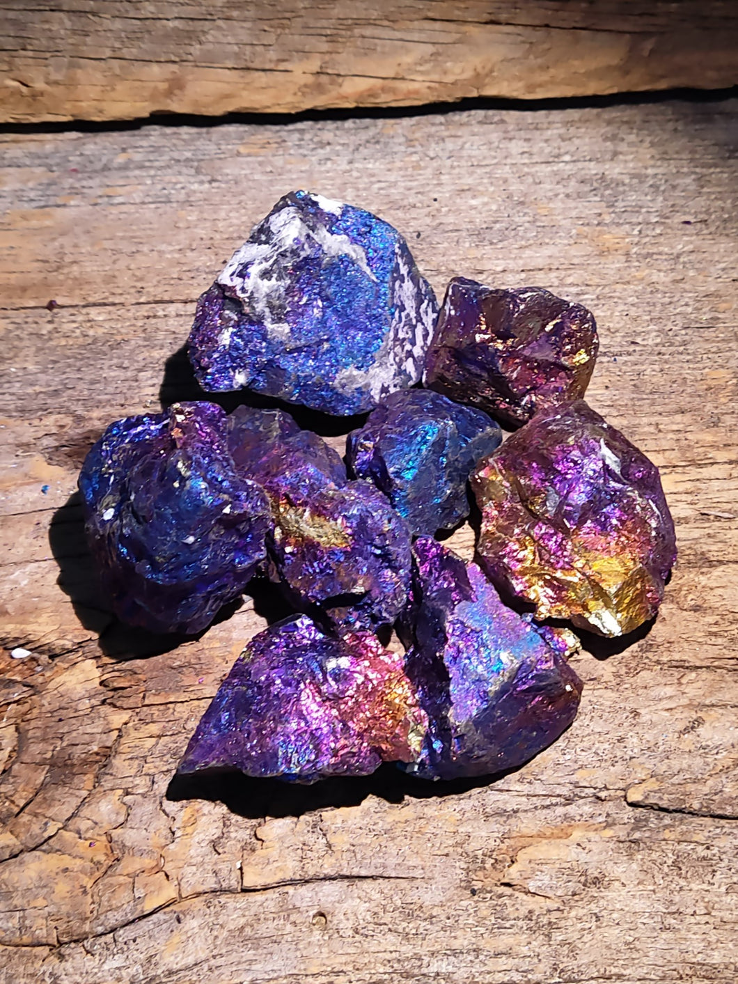 Chalcopyrite peacock ore brute