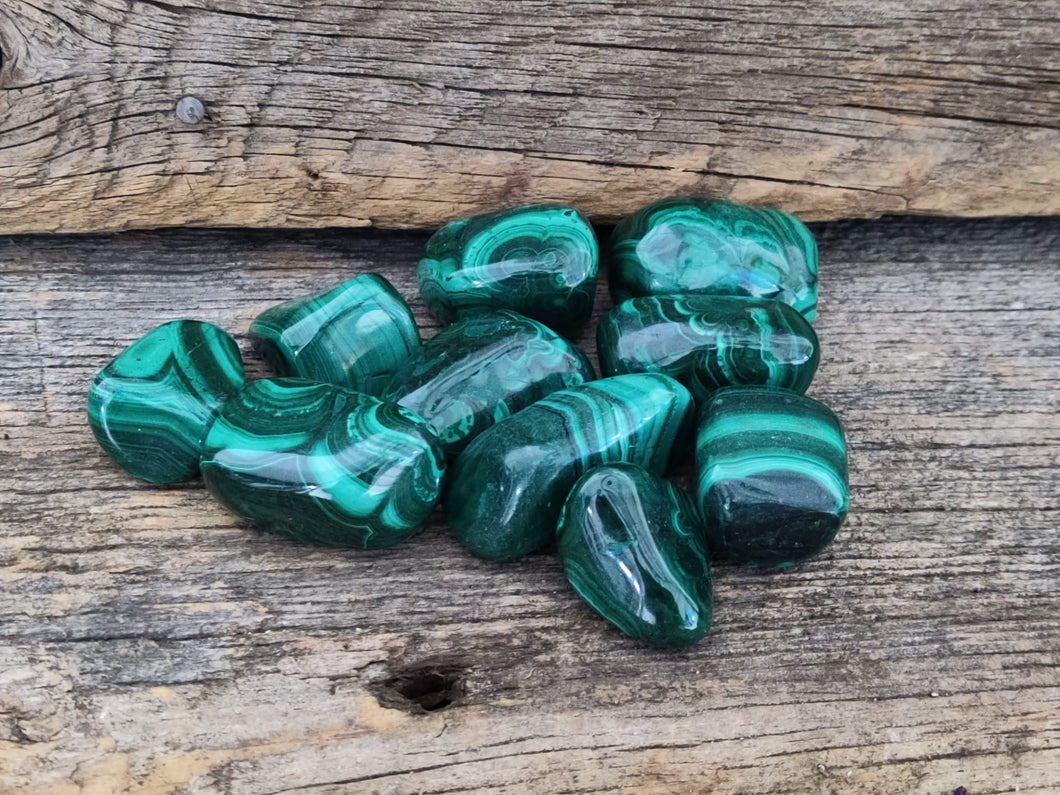 Malachite   +- 15- 30g