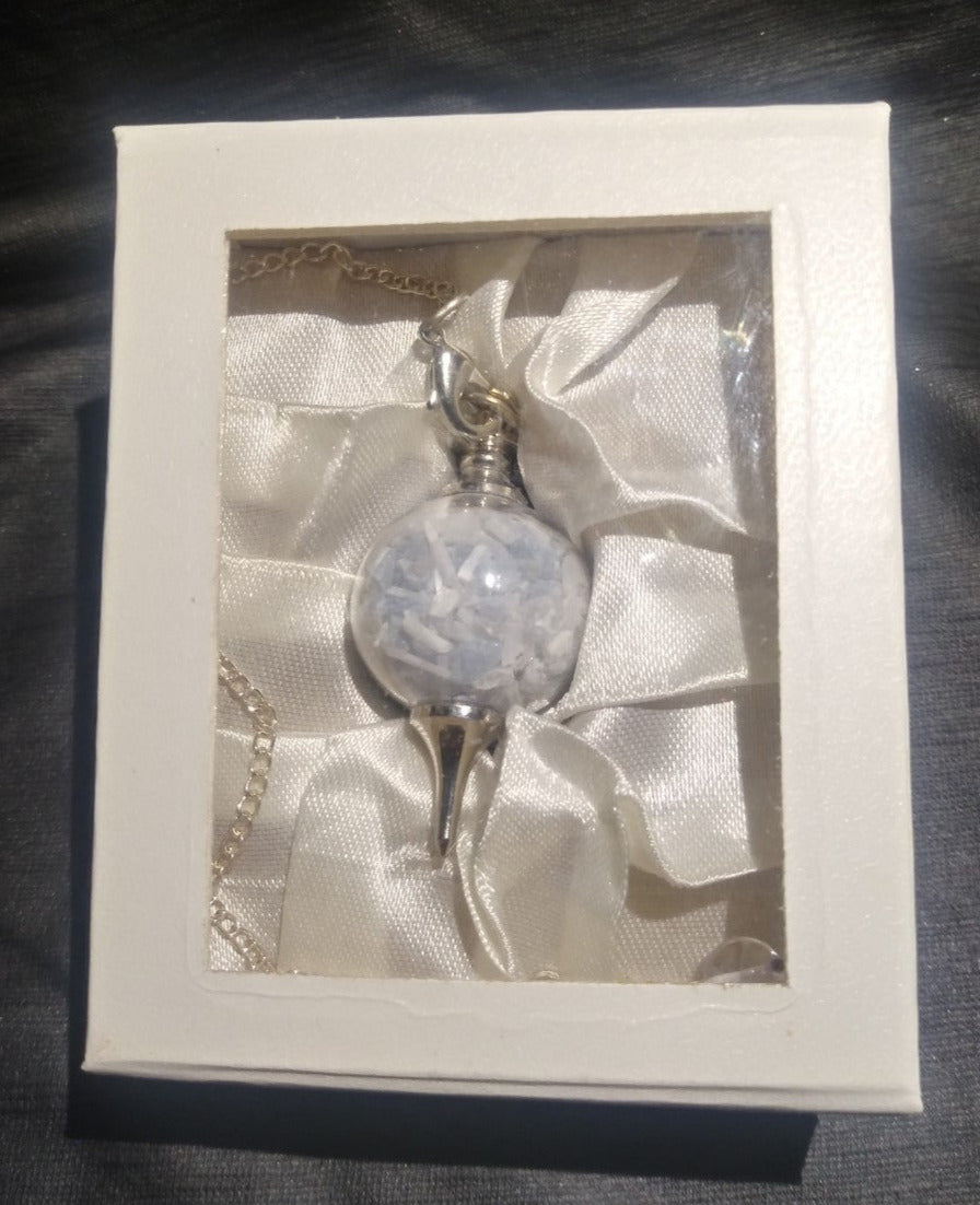 Pendule séphoroton en verre+éclats de sélénite et angélite