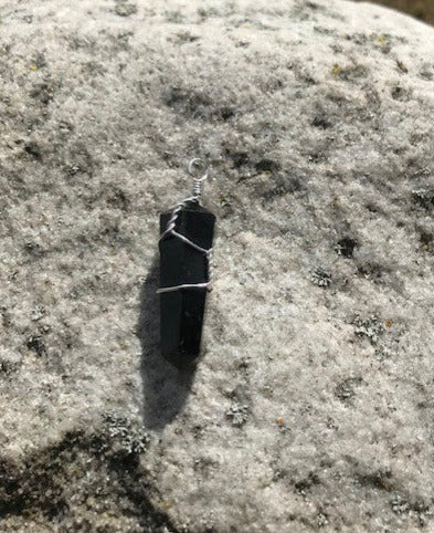 Pendentif enroulé Tourmaline noire