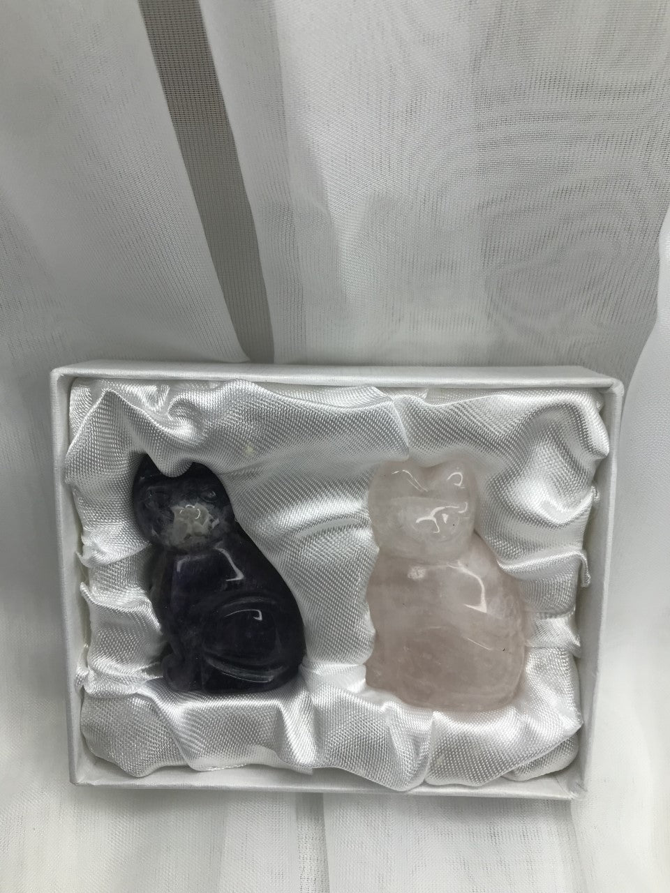 Duo Améthyste et quartz rose en forme de chats