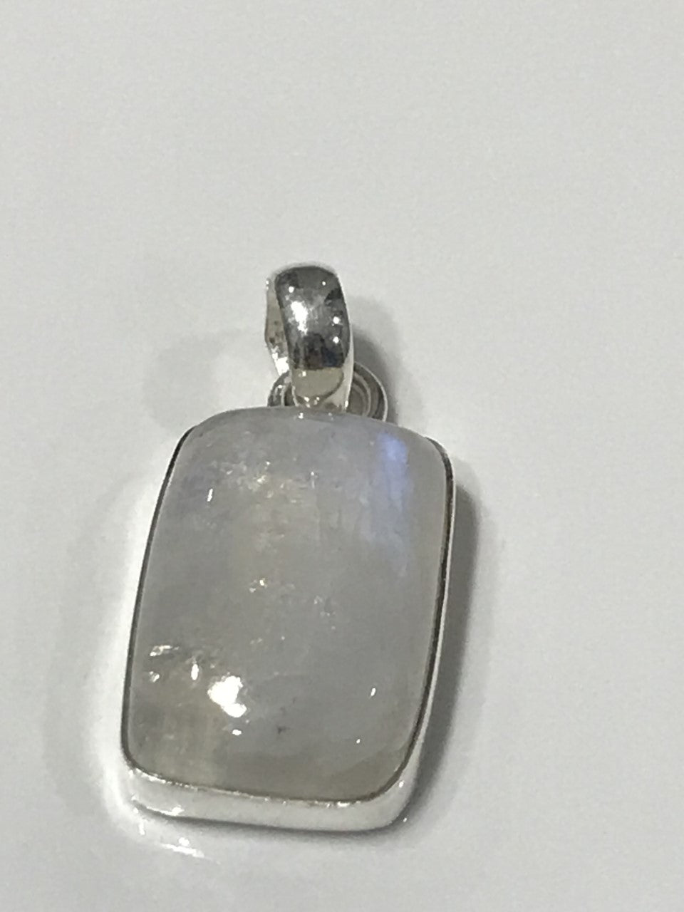 Pendentif pierre de lune arc-en-ciel en argent sterling