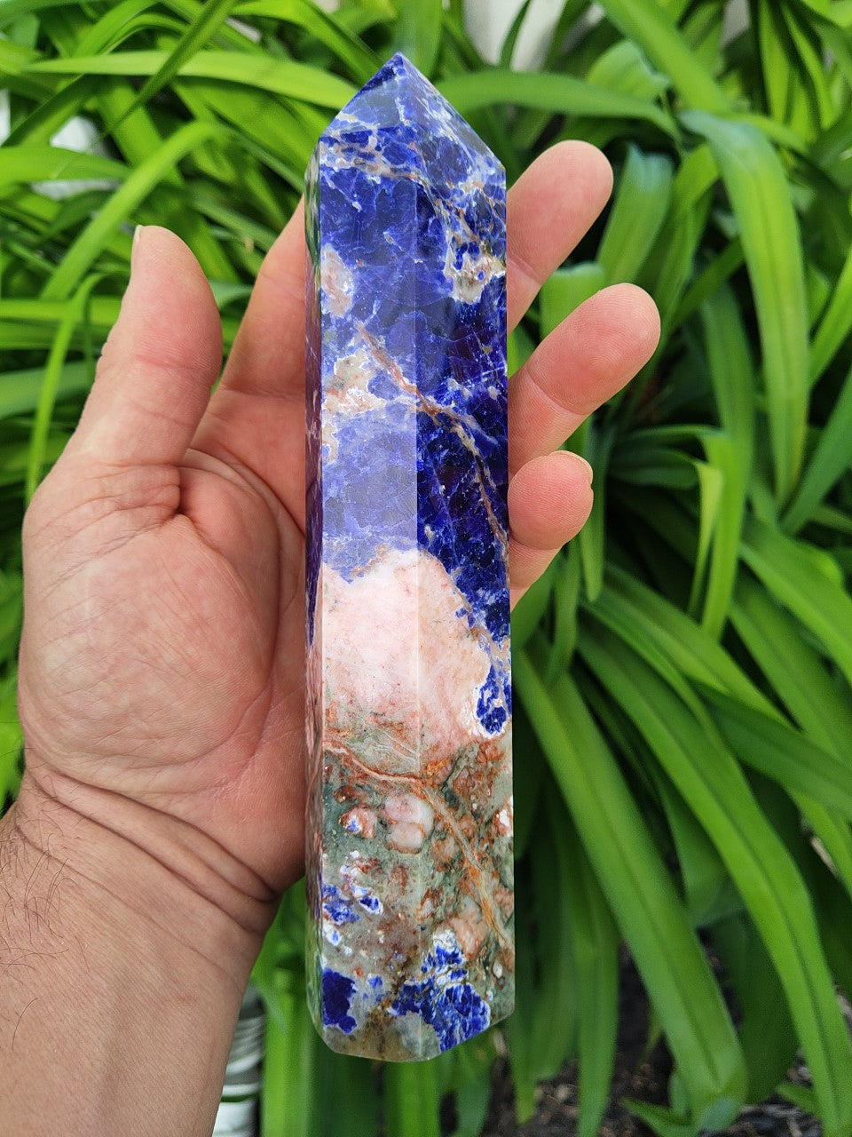 Sodalite pointe large. 8'' H