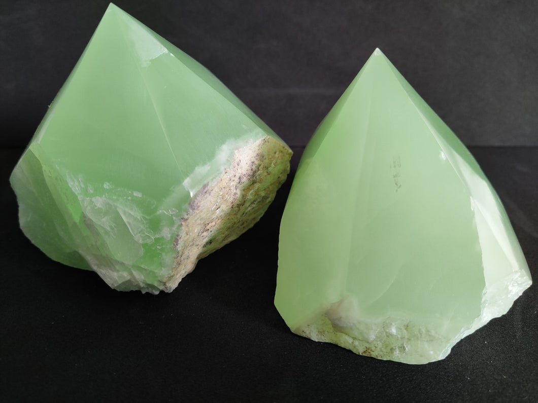 Calcite verte ( dessus poli )