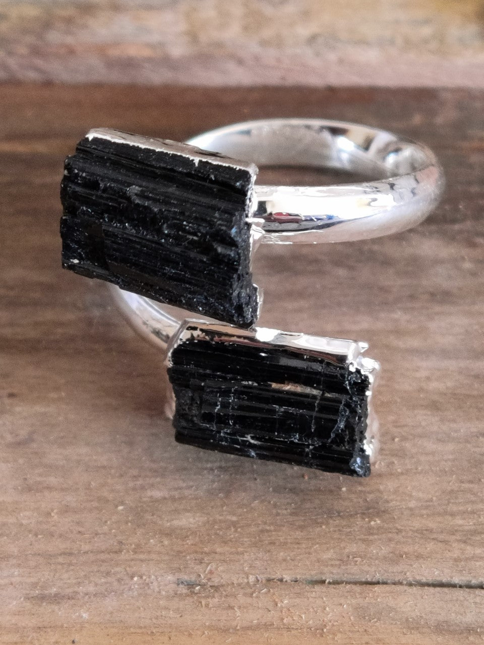 Bague pointe naturelle Tourmaline noire ajustable