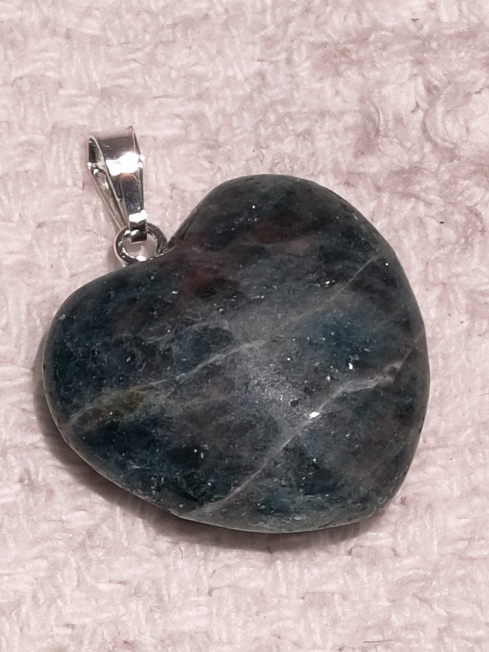 Pendentif Coeur Apatite 1’’