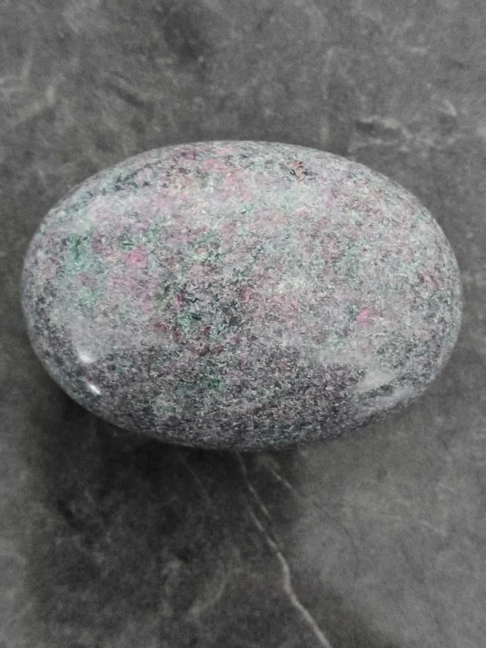 Rubis Zoisite ( palm )