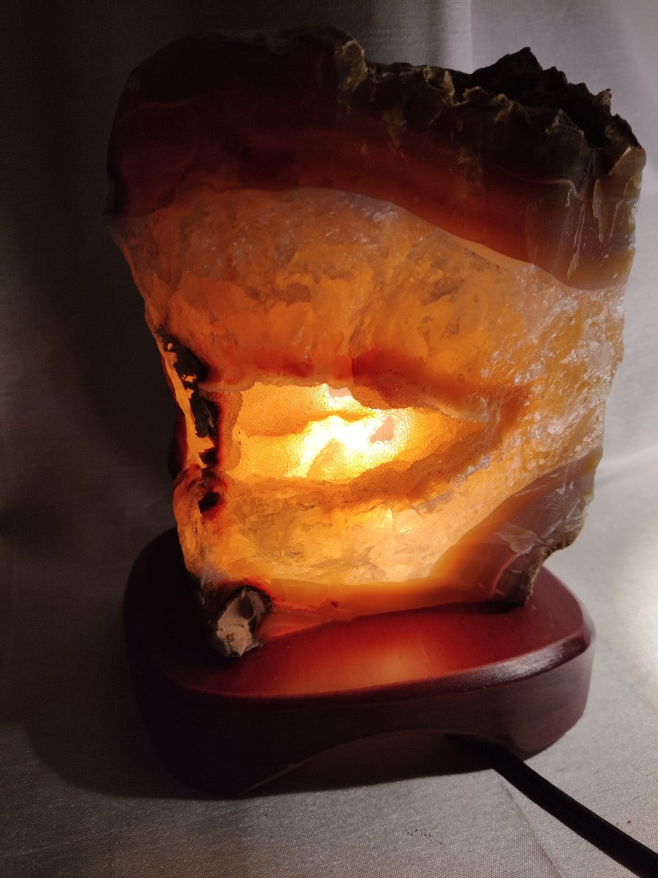 Lampe Agate rouge naturelle du Brésil