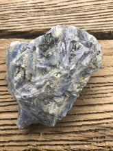 Charger l&#39;image dans la galerie, Kyanite ( Cyanite) pariba
